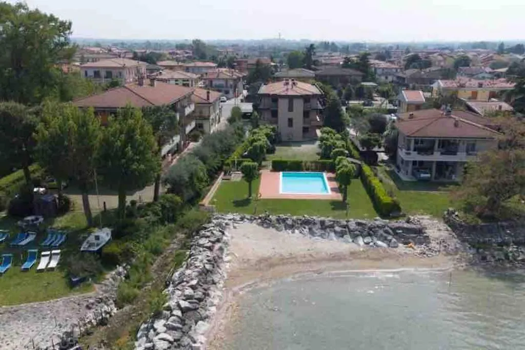 Lejlighed Timetofreedom Studio Privatstrand Mit Pool Sirmione
