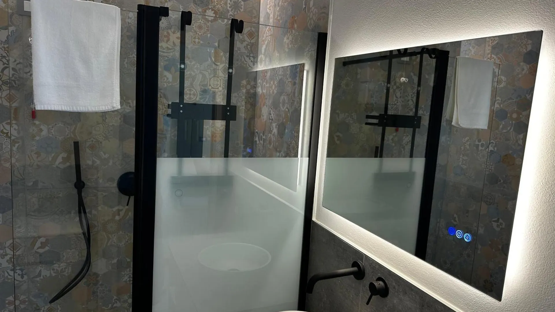 Timetofreedom Studio Privatstrand Mit Pool Sirmione 0*,  Italien