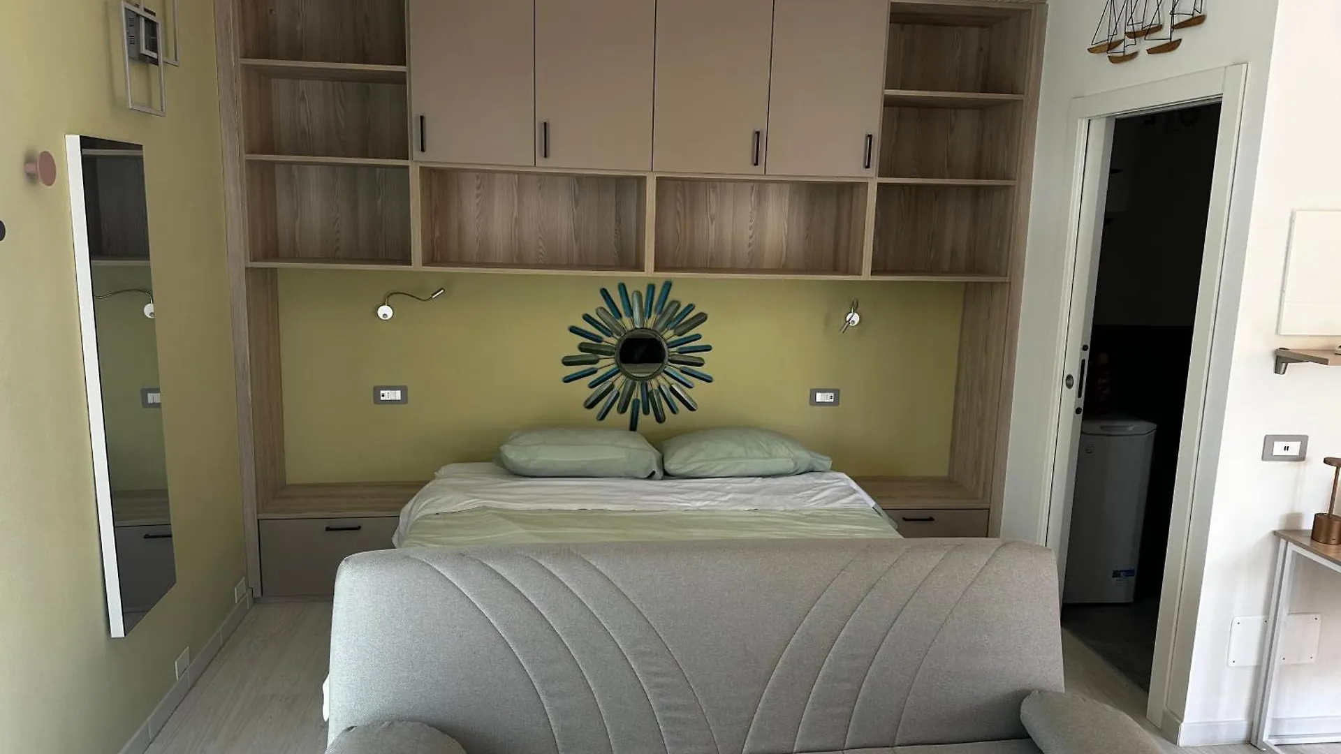 Timetofreedom Studio Privatstrand Mit Pool Sirmione Lejlighed