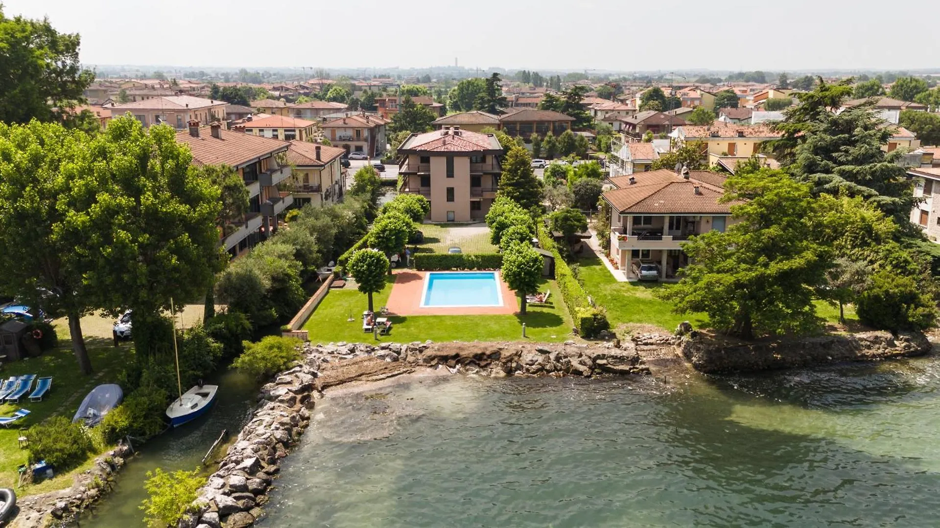 Timetofreedom Studio Privatstrand Mit Pool Sirmione İtalya