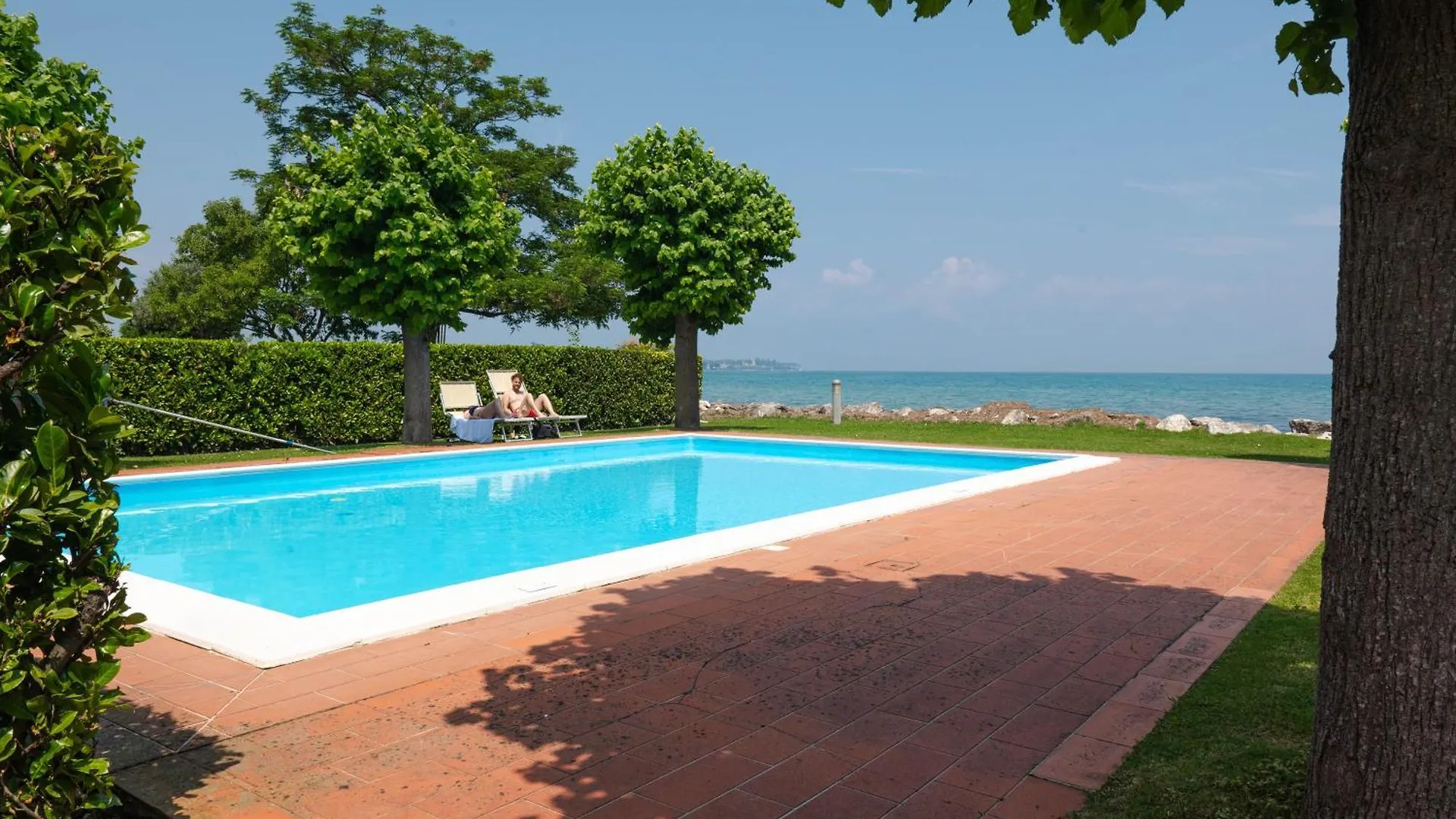 Timetofreedom Studio Privatstrand Mit Pool Sirmione Daire
